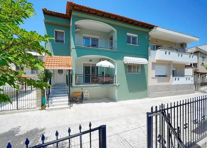 Zoi\'S House